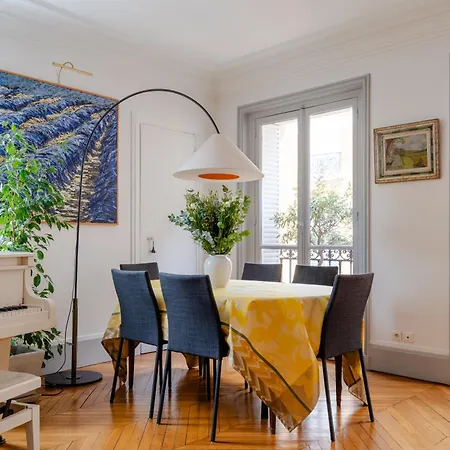 Appartement Veeve - Sunflowers At Dawn *